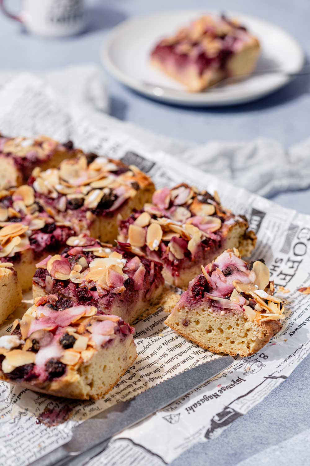 Low Carb Himbeer-Mandelkuchen aus der Auflaufform