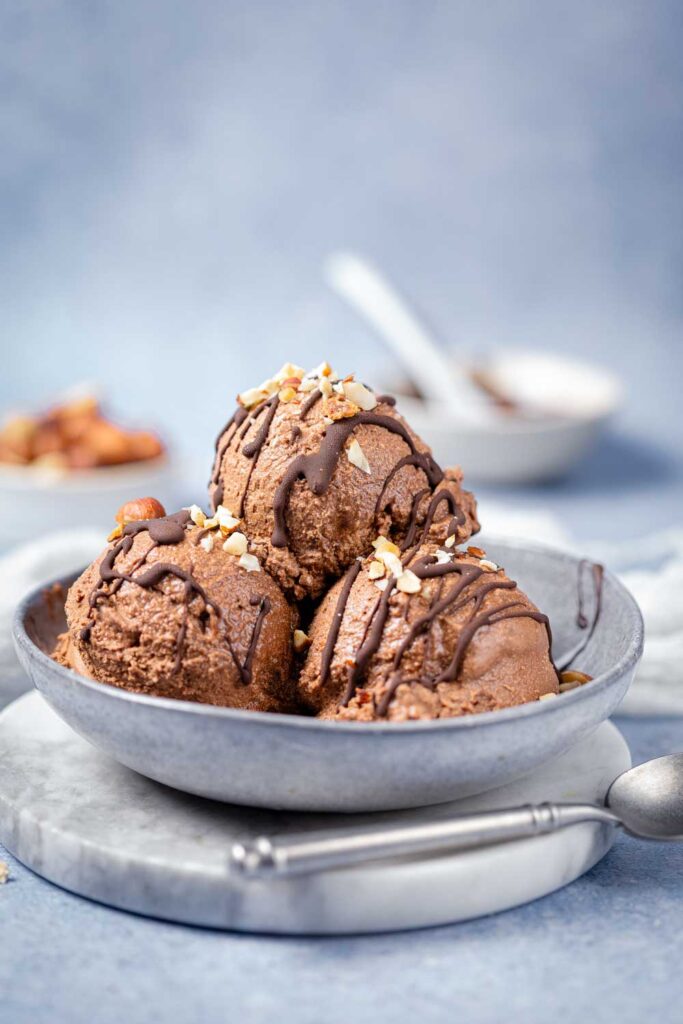 Glutenfreies Schoko-Haselnusseis