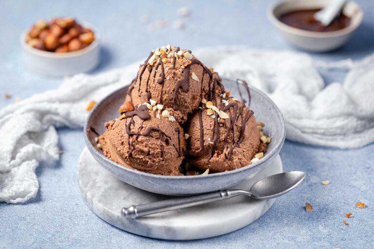 Low Carb Schoko-Haselnuss-Eis