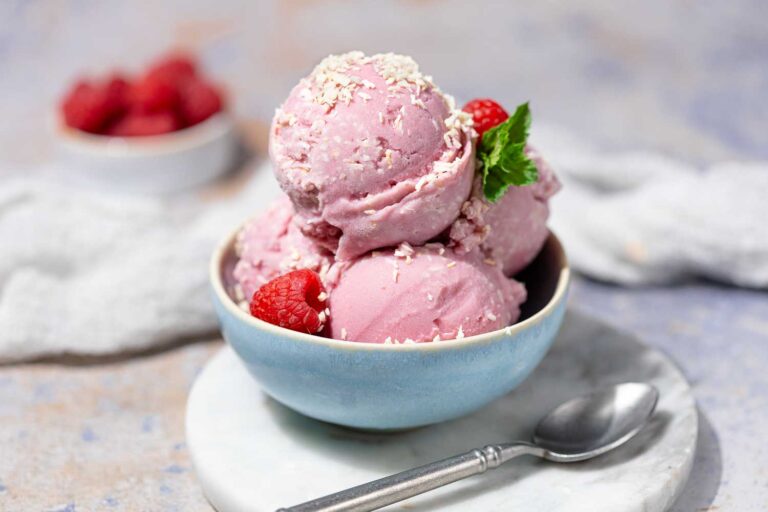 Low Carb Himbeer-Kokos-Eis