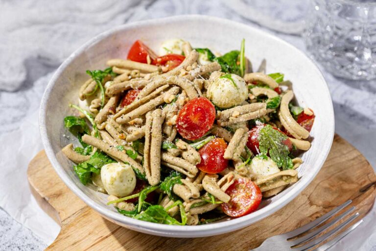 Low Carb mediterrane Nudelsalat