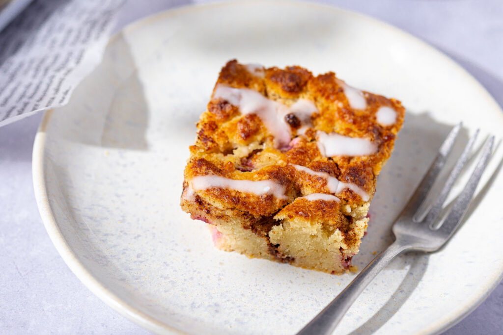 Low Carb Zimtkuchen mit Zwetschgen
